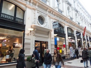 de Passage mall, Dok cookware store