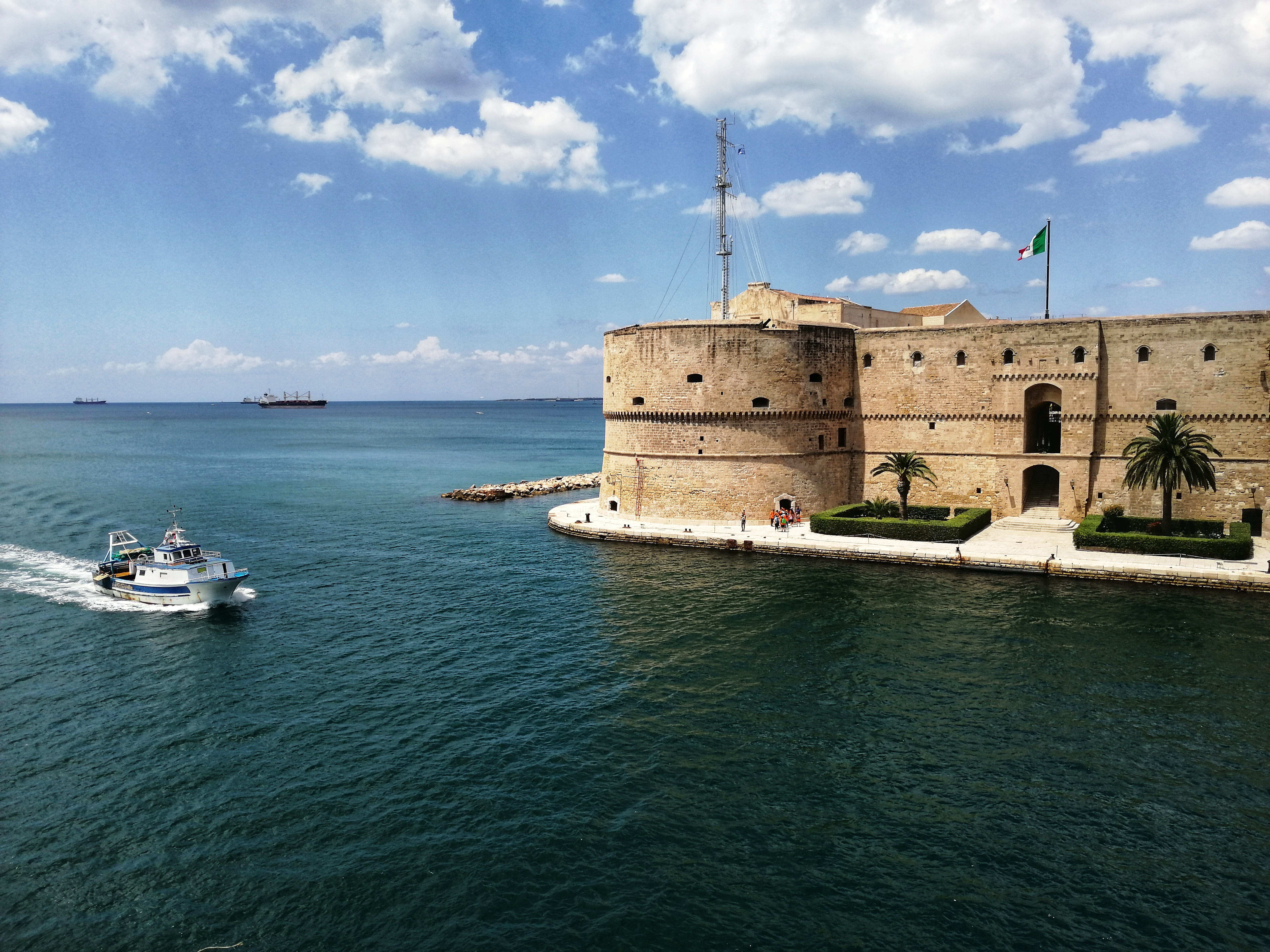 Castello Taranto Puglia