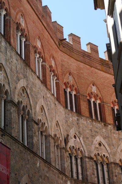 pillars in window arches Siena city centre